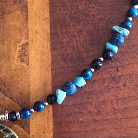 Handcrafted repurpose moon glow swan agate howlite stone necklace - Picture 9 of 14